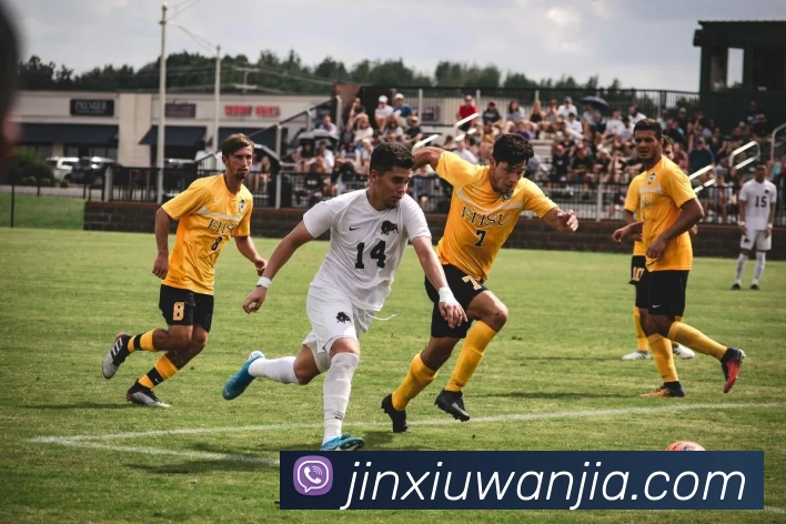 锡安表达强烈愿望希望参加季后赛全力以赴争取上场机会